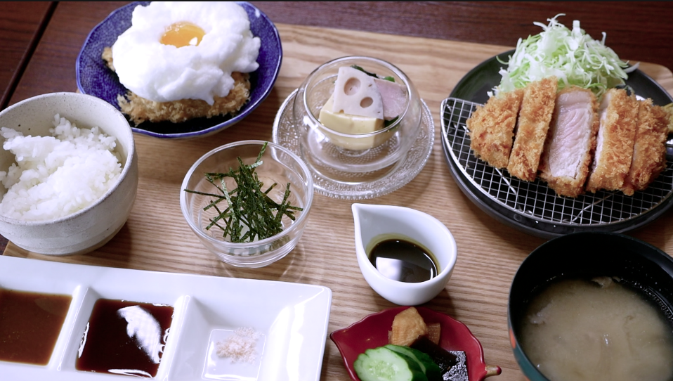 メレンゲアジフライとロースカツ定食