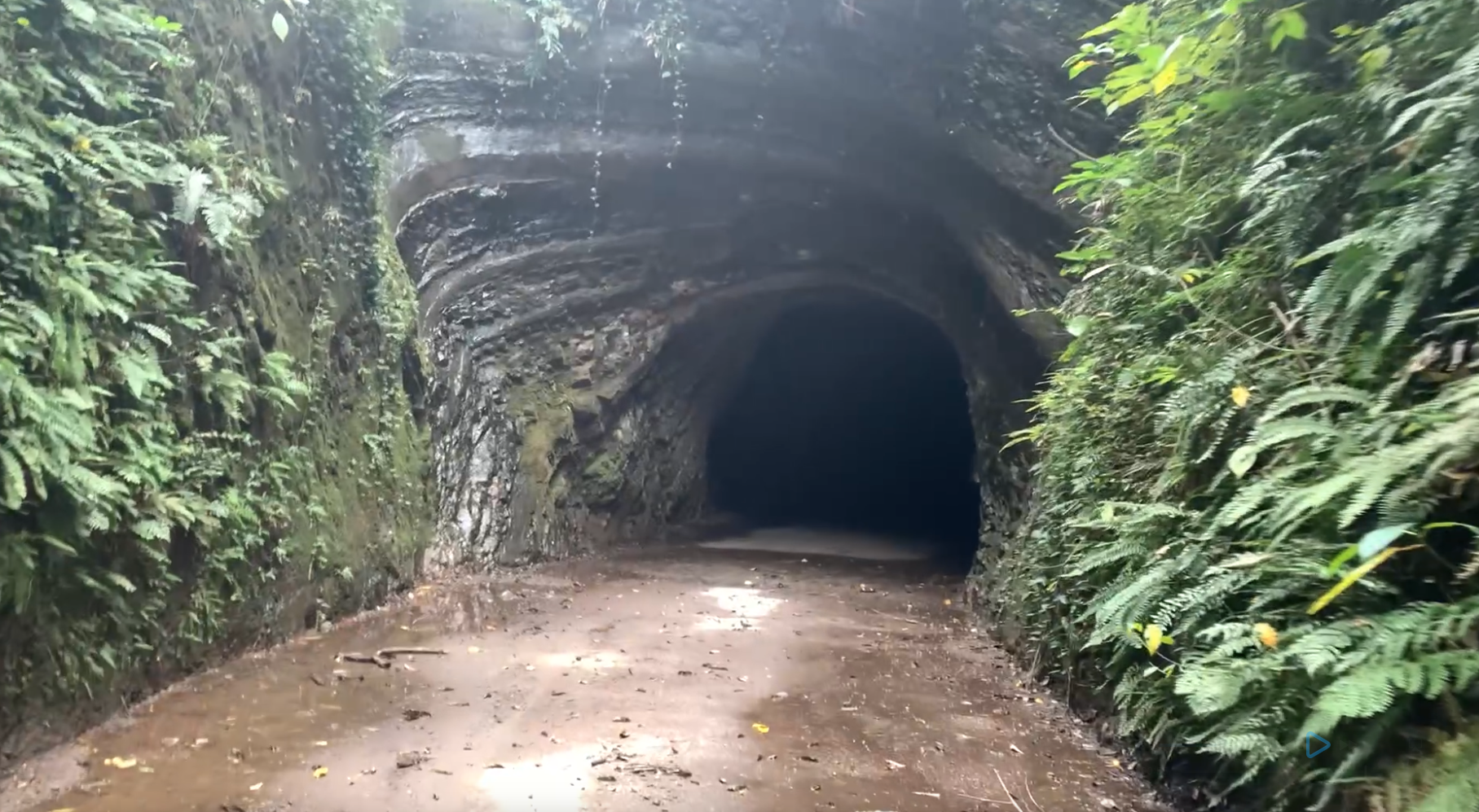 素堀裏トンネル