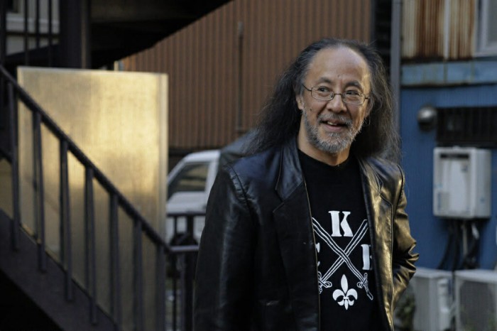 根本敬(撮影:Zohre Miha) 1958年東京生まれ。『ガロ』9月号で漫画家デビュー